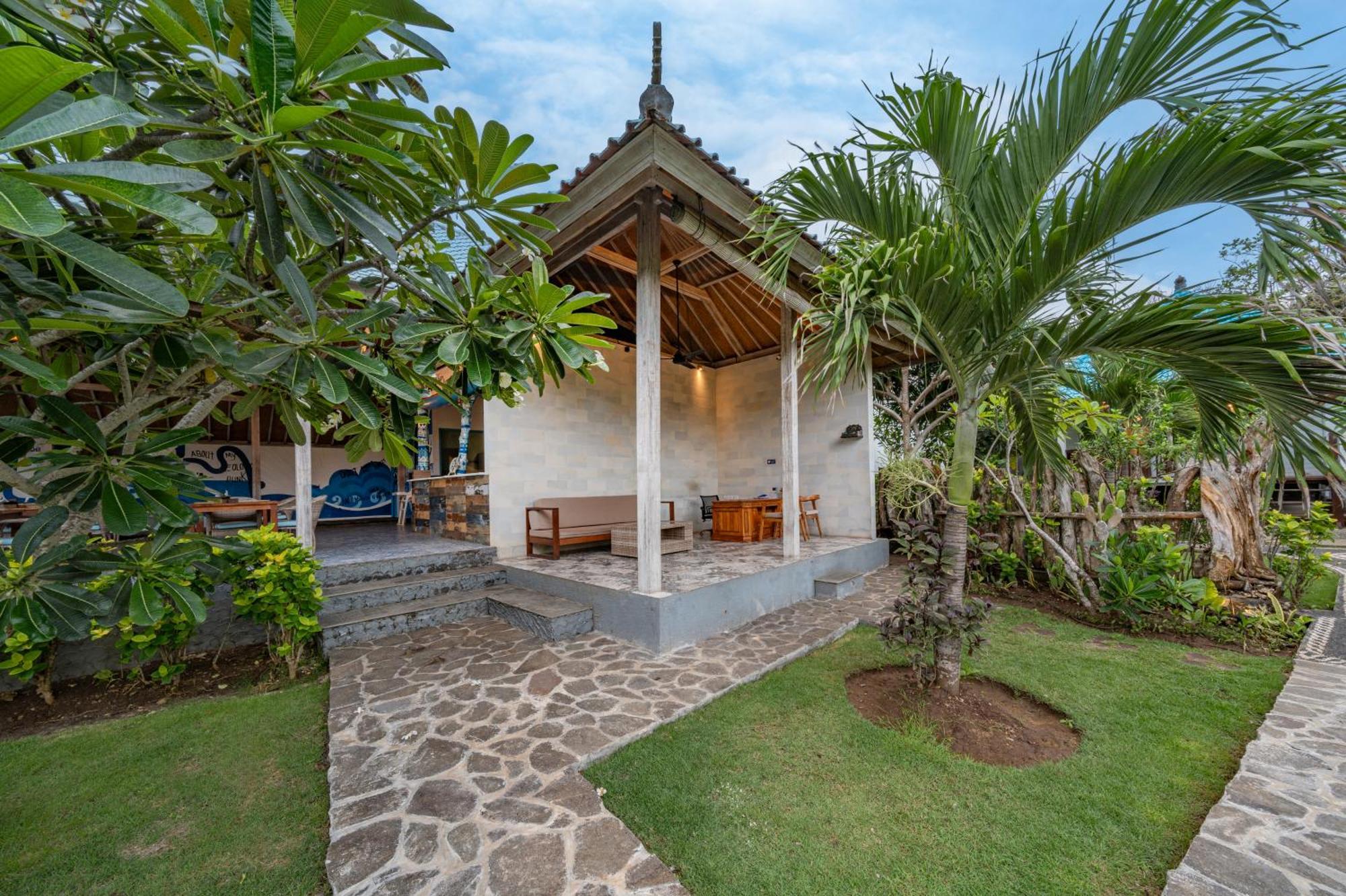 The Cubang Hut'S Lembongan Hotel Exterior photo
