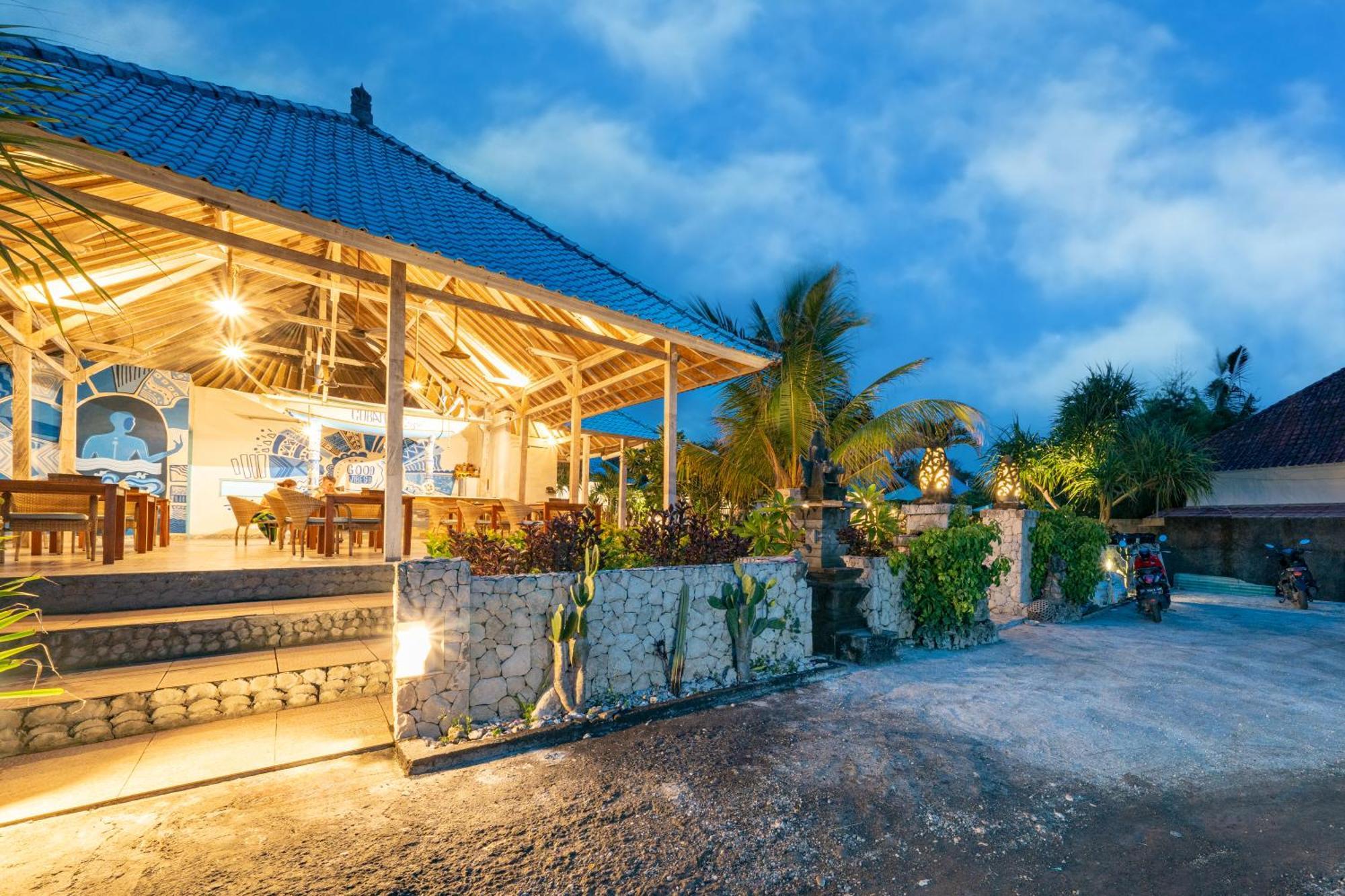 The Cubang Hut'S Lembongan Hotel Exterior photo
