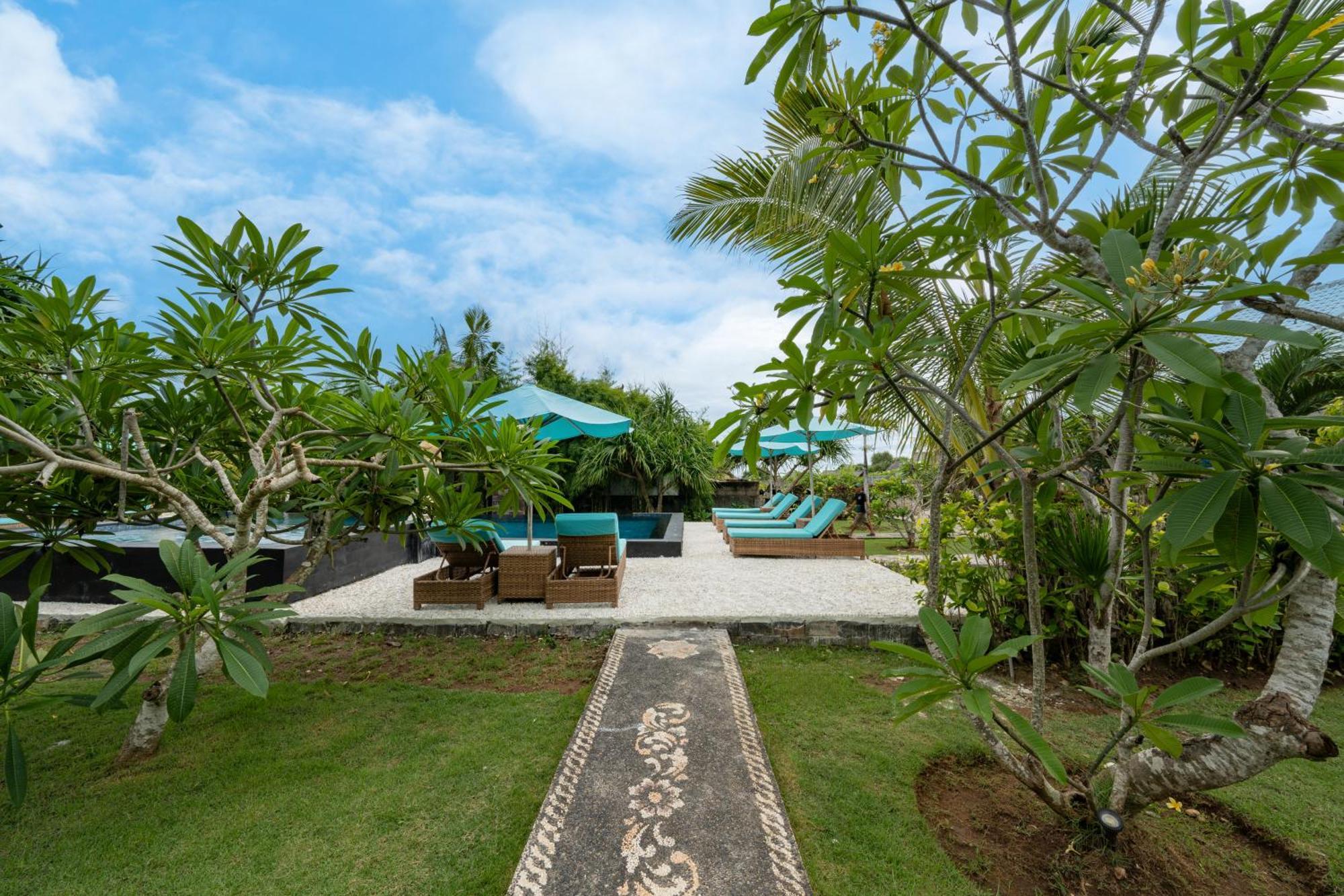 The Cubang Hut'S Lembongan Hotel Exterior photo