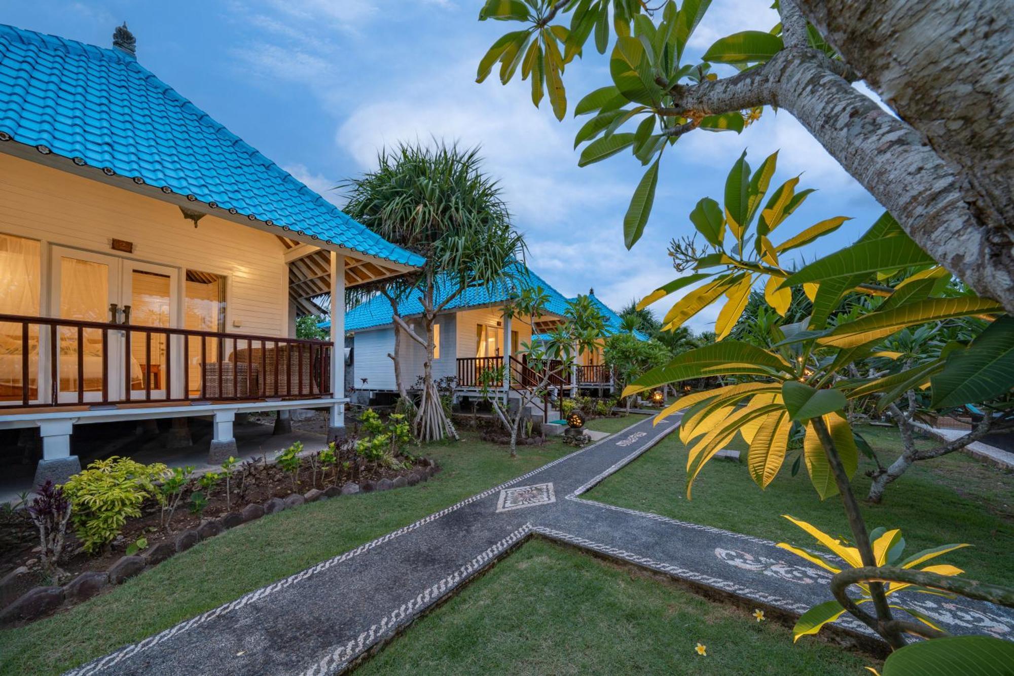 The Cubang Hut'S Lembongan Hotel Exterior photo