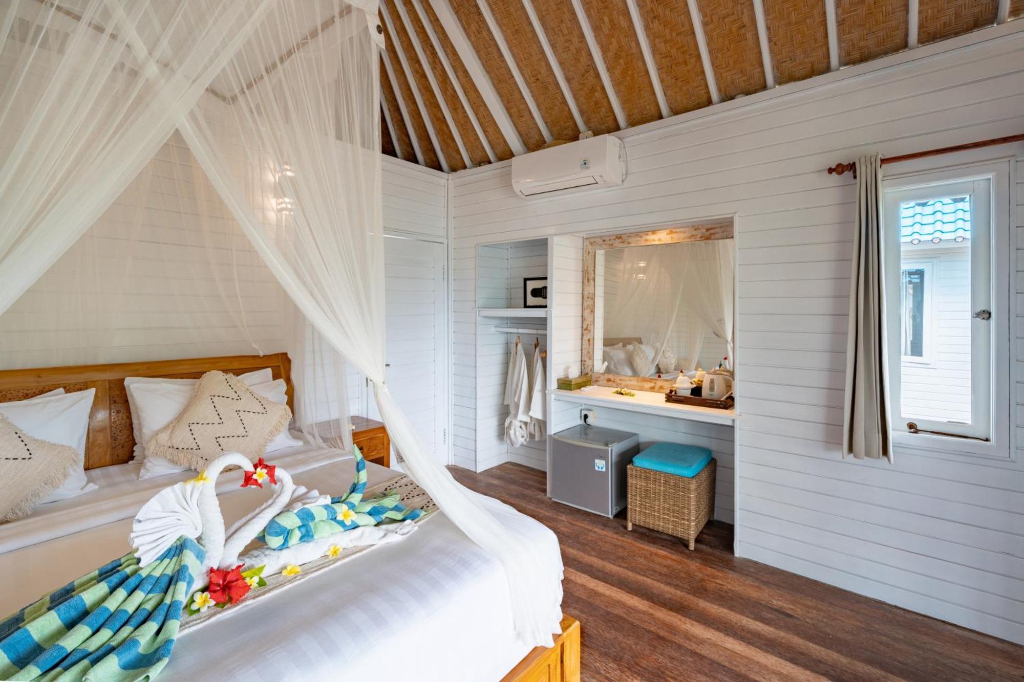 The Cubang Hut'S Lembongan Hotel Exterior photo