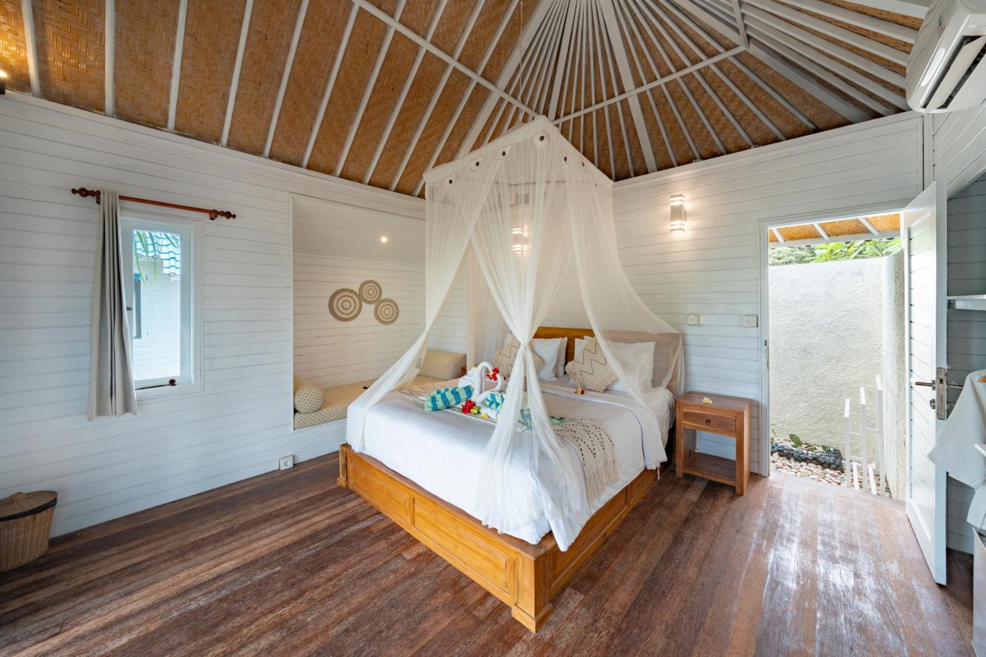 The Cubang Hut'S Lembongan Hotel Exterior photo