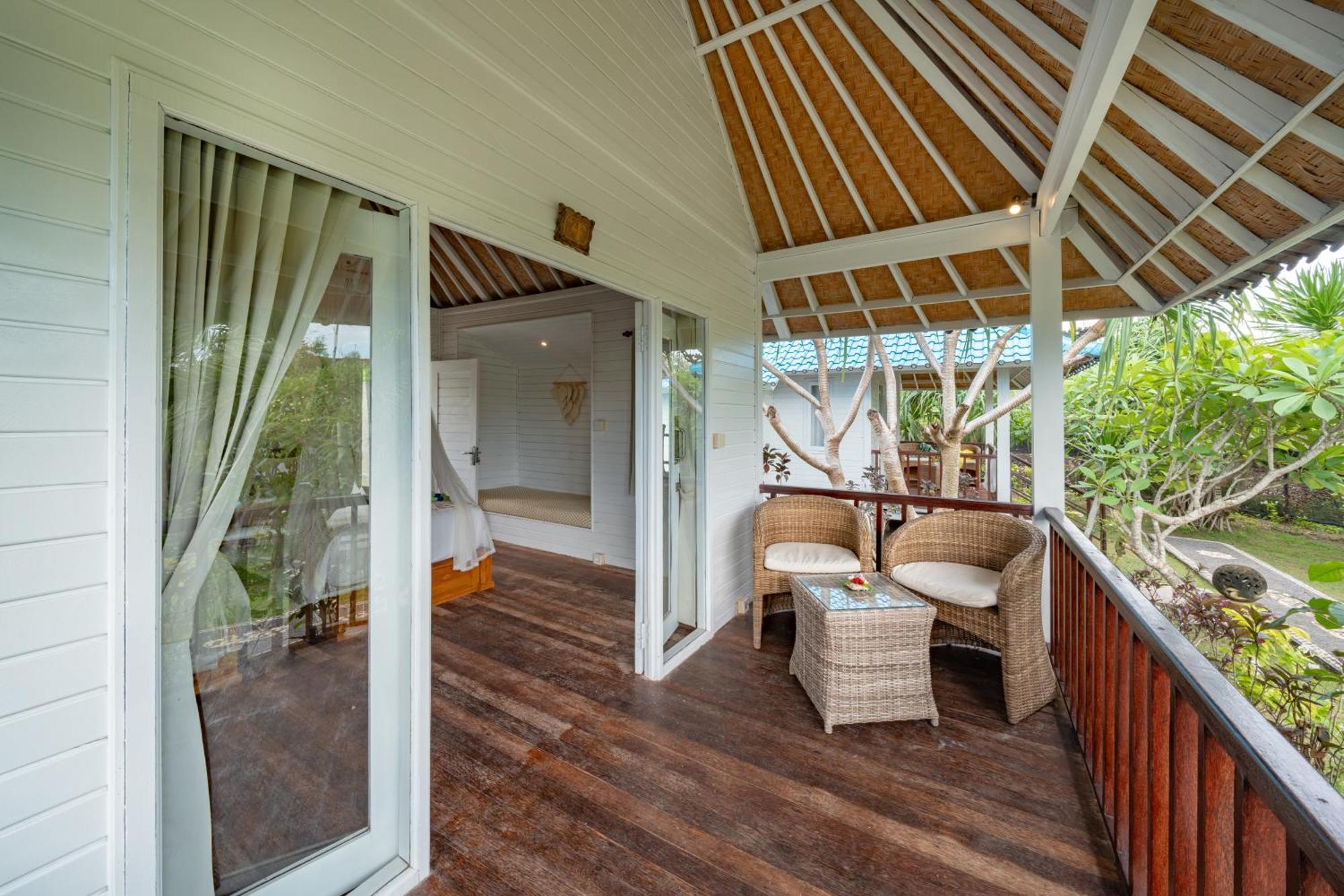 The Cubang Hut'S Lembongan Hotel Exterior photo